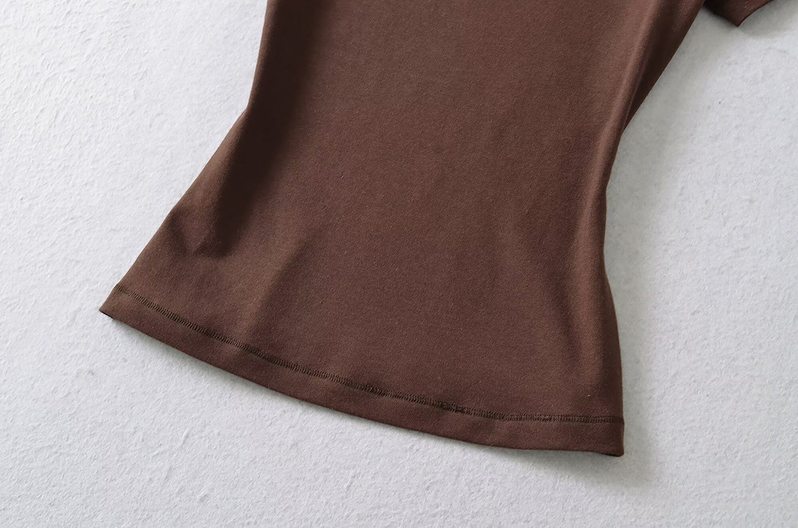 MY EVERYDAY BASIC SHORT SLEEVE TOP - DARK BROWN