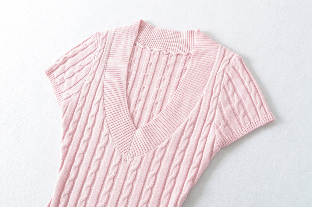 TIMELESS V NECK CABLE KNIT TOP - PINK
