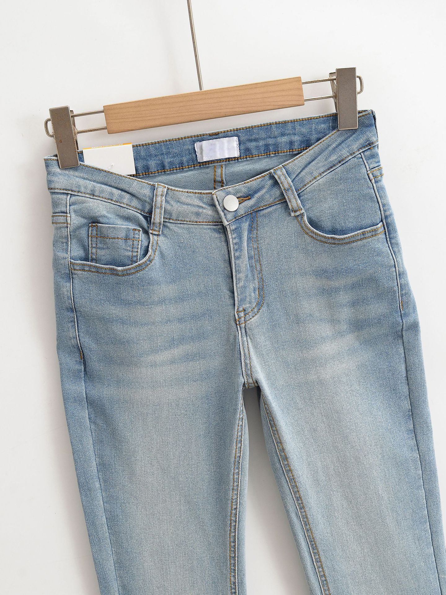 BLAIR LOW RISE FLARE JEANS - LIGHT BLUE